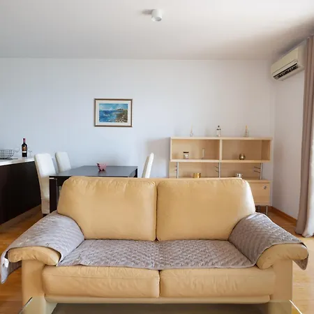 Jolie Iii * Σπλιτ